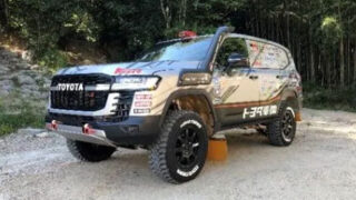 TLCの参戦車両「ランドクルーザー300 GR SPORT」
