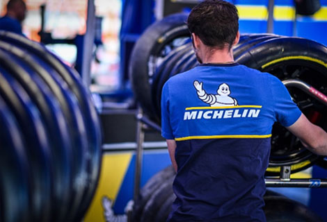 「FIMスーパーバイク世界選手権」の独占サプライヤーに