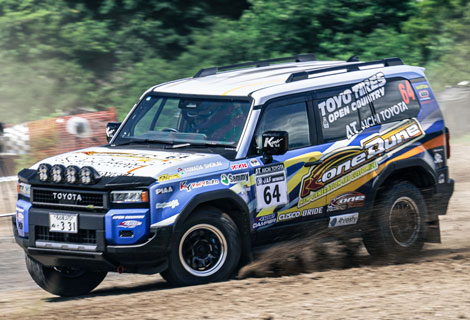 サポートチーム参戦車両