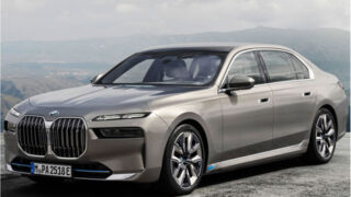 「BMW i7」